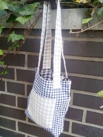 kleine Tasche verschieden kariert